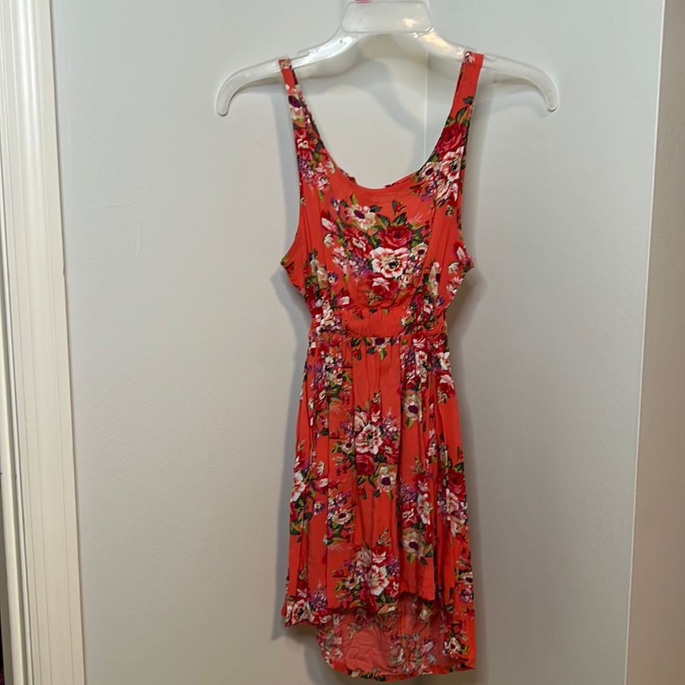 Beach coverup/ Women’s XS/ open back/ synched waist